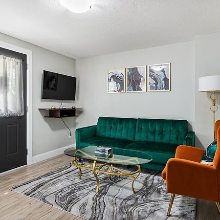 One Bedroom Apartment Moncton North ! Exterior photo