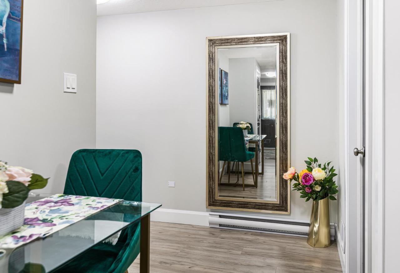 One Bedroom Apartment Moncton North ! Exterior photo