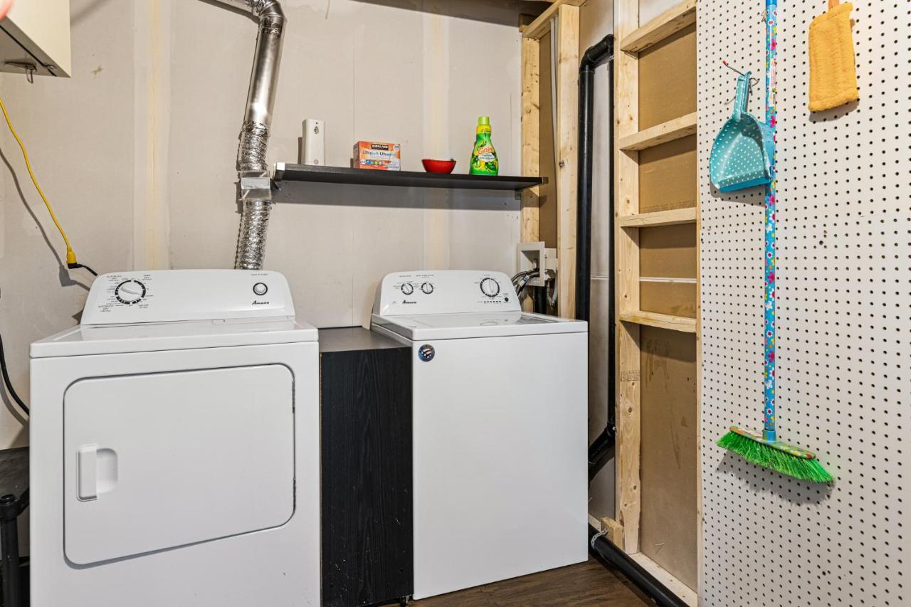 One Bedroom Apartment Moncton North ! Exterior photo
